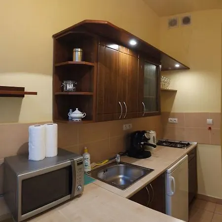 Bishop Apartman